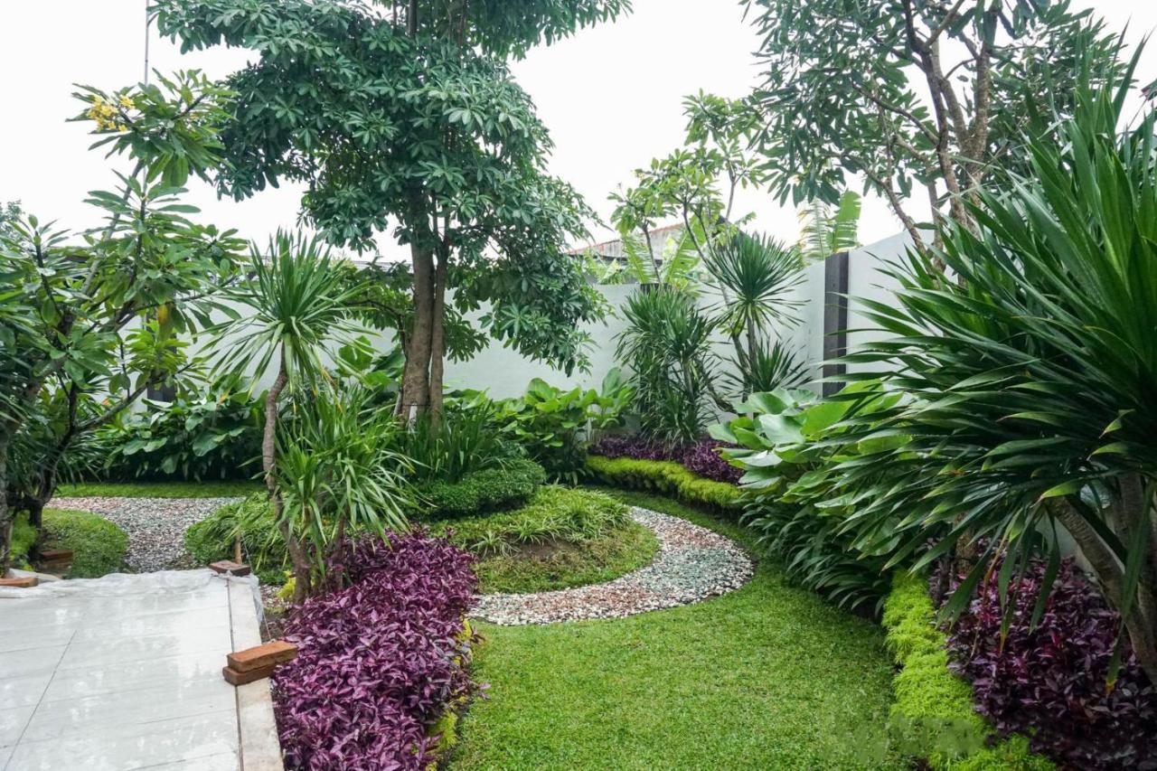 Apartemen Taman Melati Yogyakarta By Arfe Room Esterno foto